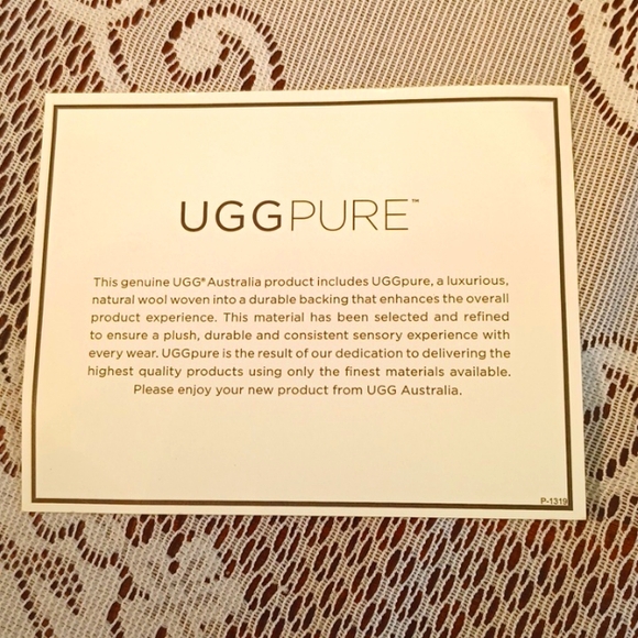 NEW! Ugg sz 2 Pink K Tassy Eyelet Shoes - Picture 3 of 10